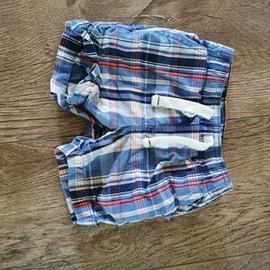 3/$10 Carter's baby boy shorts 12 M